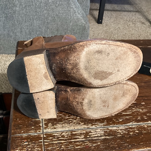 DW Goodyear Welt leather booties size 7.5 - Picture 9 of 13